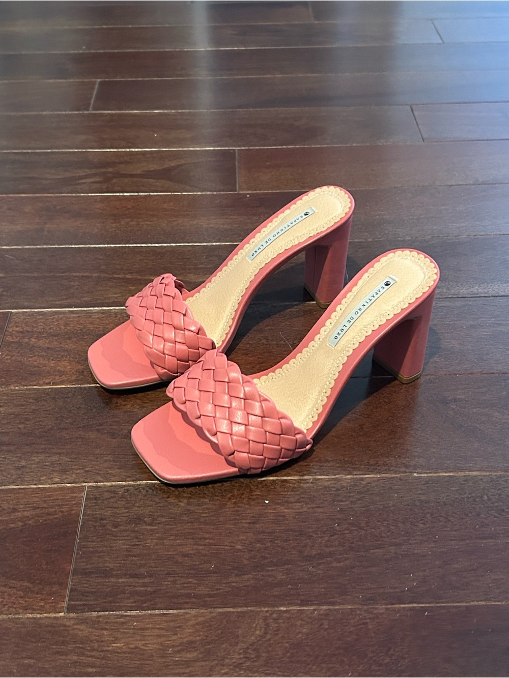 Woven Strap Pink Block Heel Mules backless size 7 new in box summer resort wear
